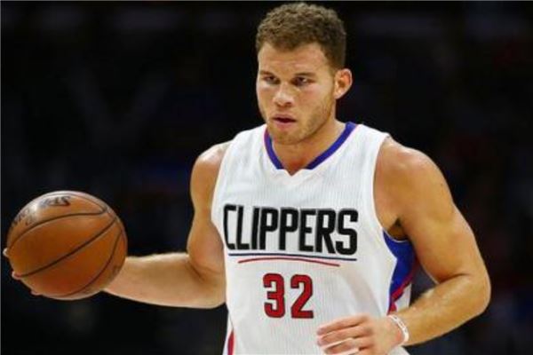 国安刚拿到足协杯冠军！就连夜官宣欧洲名帅到队执教，值得期待