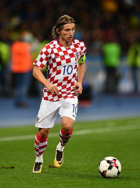 2011 季后赛：密尔瓦基酿酒人队在普林斯·菲尔德率领下杀入国联冠军赛