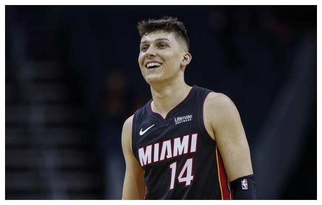 西海岸祝福邵佳一：俱乐部主教练荣升国足主帅，这是我们的荣幸