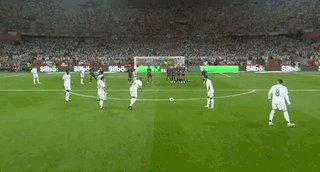 足球报：目前中国足协持证教练总数已突破11.4万