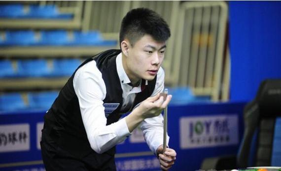 官方：西班牙籍埃尔南德斯执法亚特兰大vs切尔西的欧冠比赛