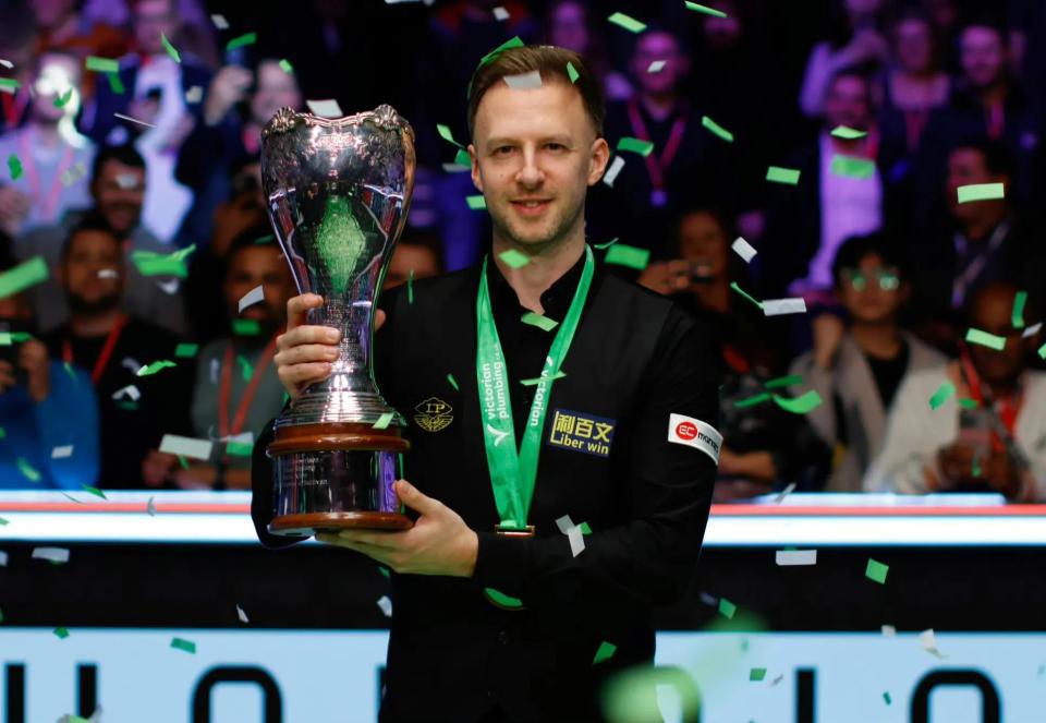 他也常常出 他也常常出